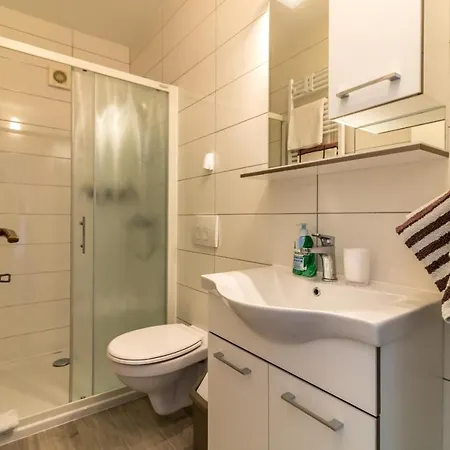Josy Apartment