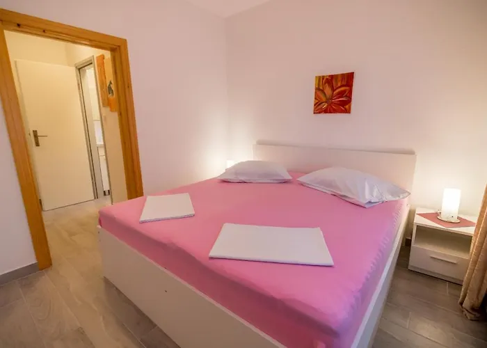 Josy Apartman