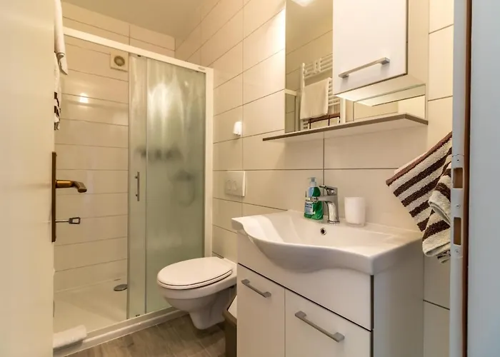 Josy Apartman